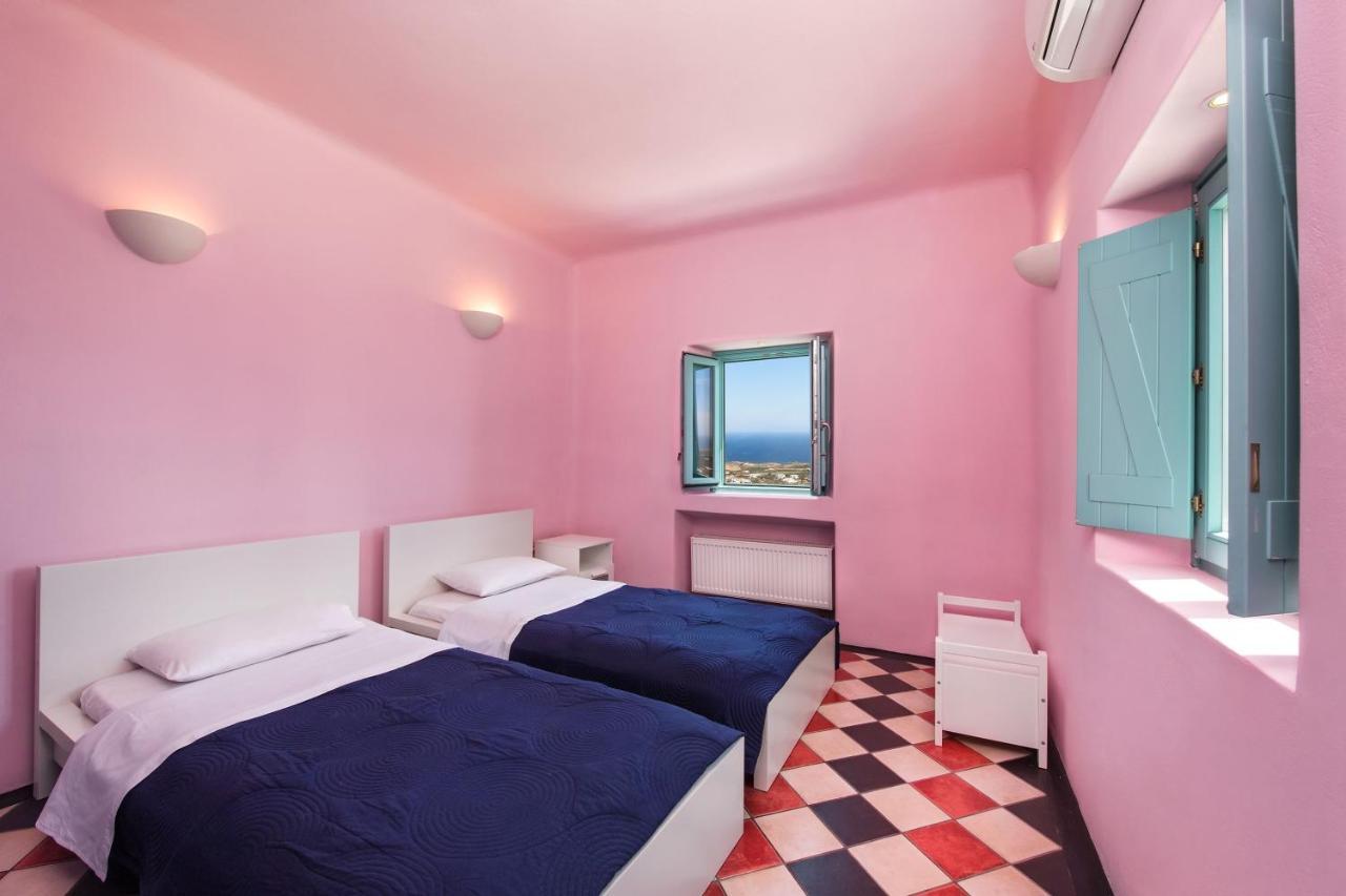 Fira Center Houses Bagian luar foto